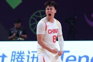 九游娱乐官网-赵睿：打球肯定是要有脾气的 但是国家队队友会提醒我稳住情绪